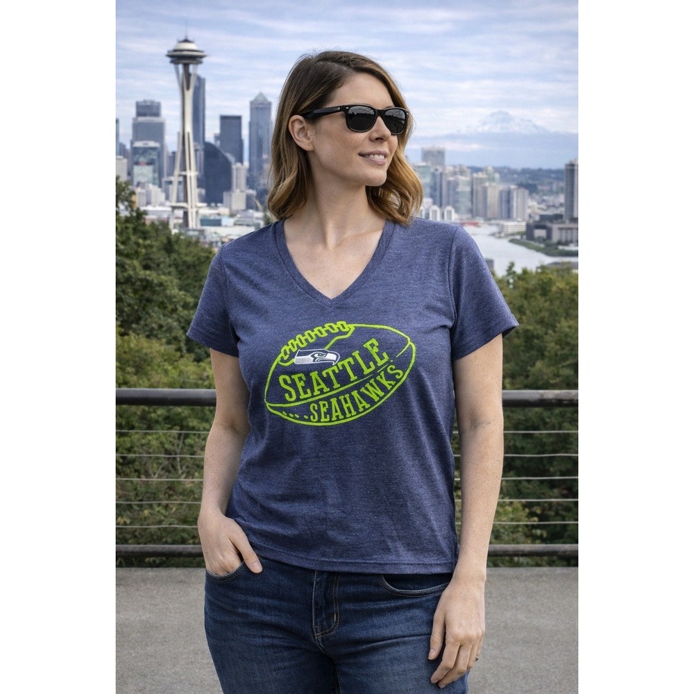 Seattle‎ Seahawks NFL Team Apparel Womens Large V-Neck Football Graphic T Shirt
